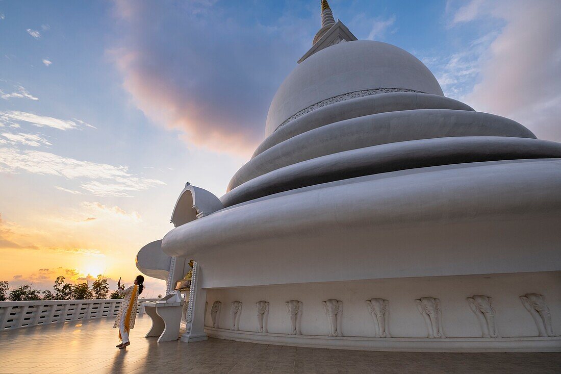 Sri Lanka, Southern province, Unawatuna, Japanese Peace Pagoda built with the help of Japanese monks on Rumasalla Hill