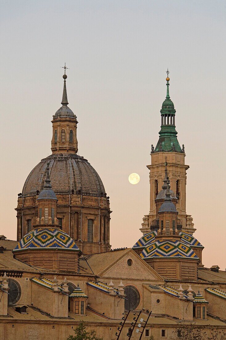 Spain, Aragon Region, Zaragoza Province, Zaragoza, Basilica de Nuestra Senora de Pilar