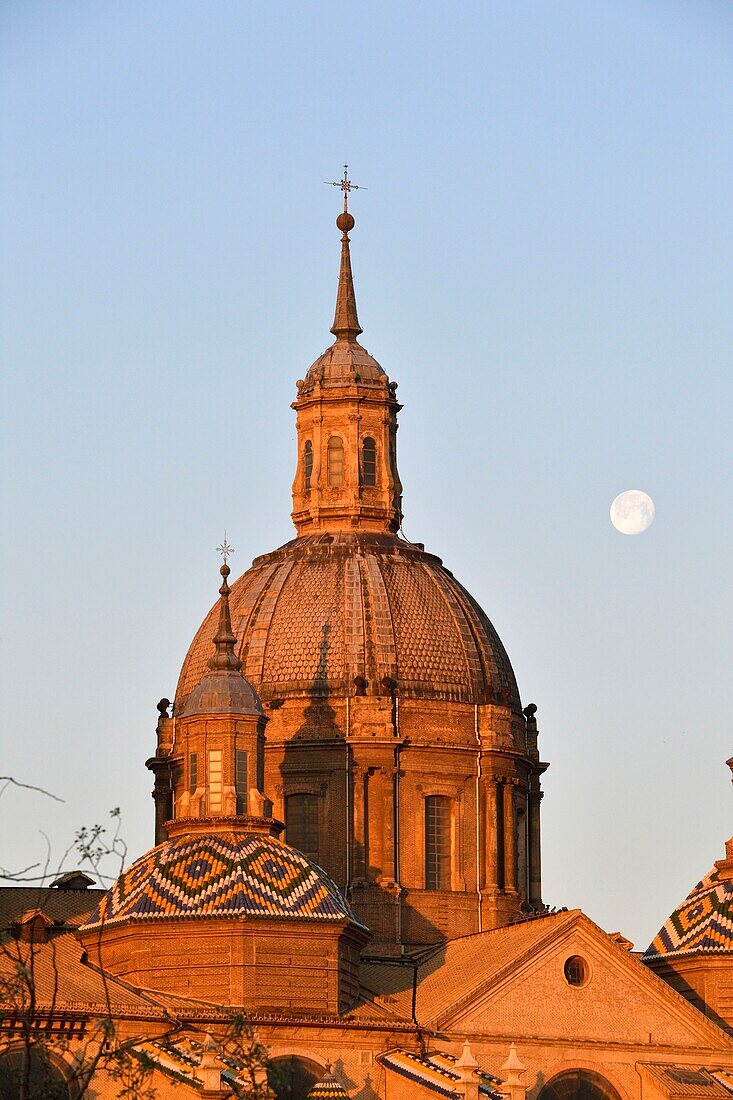 Spain, Aragon Region, Zaragoza Province, Zaragoza, Basilica de Nuestra Senora de Pilar