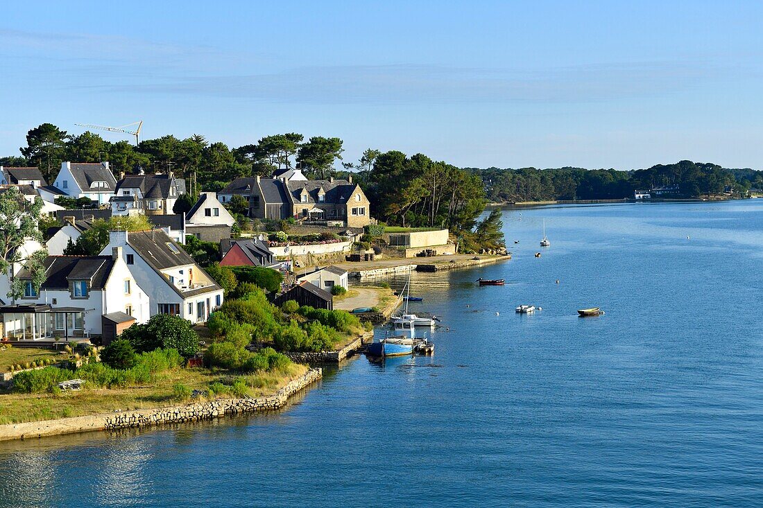 France, Morbihan, La Trinite sur Mer, the harbour, Crac'h River