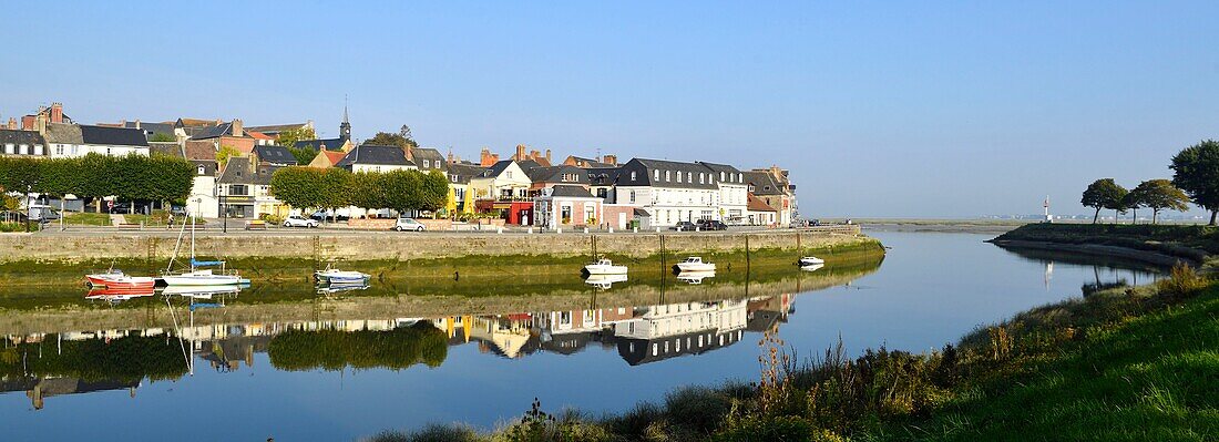 France, Somme, Baie de Somme, Saint Valery sur Somme, mouth of the Somme Bay, docks