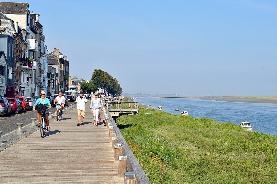 France, Somme, Baie de Somme, Saint Valery sur Somme, mouth of the Somme Bay, docks