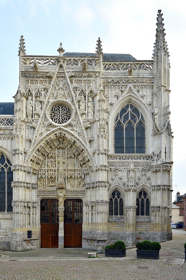 Frankreich, Somme, Rue, die Heilig-Geist-Kapelle, erbaut zwischen 1440 und 1515 ist ein bedeutendes Bauwerk der gotischen Flamboyant-Picard-Kunst