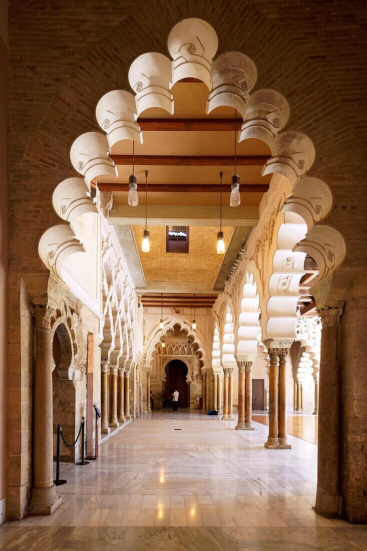 Spanien, Region Aragonien, Provinz Zaragoza, Zaragoza, der Palacio de la Aljaferia, das Parlament von Aragonien, von der UNESCO zum Weltkulturerbe erklärt