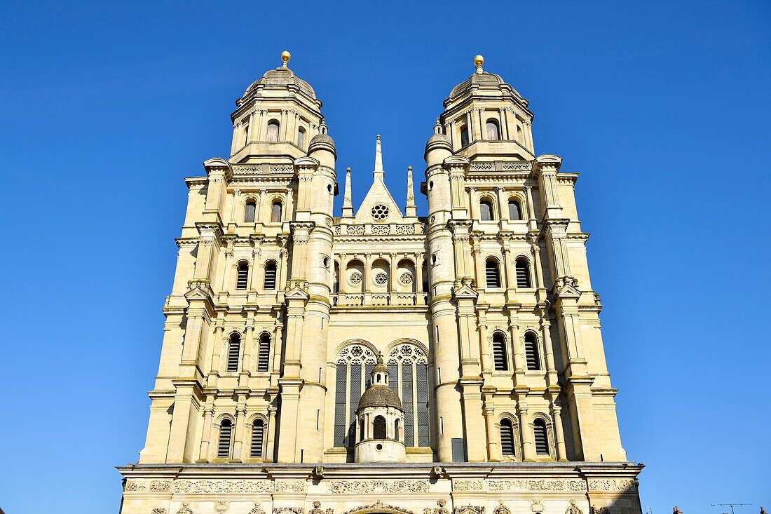 Frankreich, Cote d'Or, Dijon, von der UNESCO zum Weltkulturerbe erklärtes Gebiet, die Kirche Saint Michel