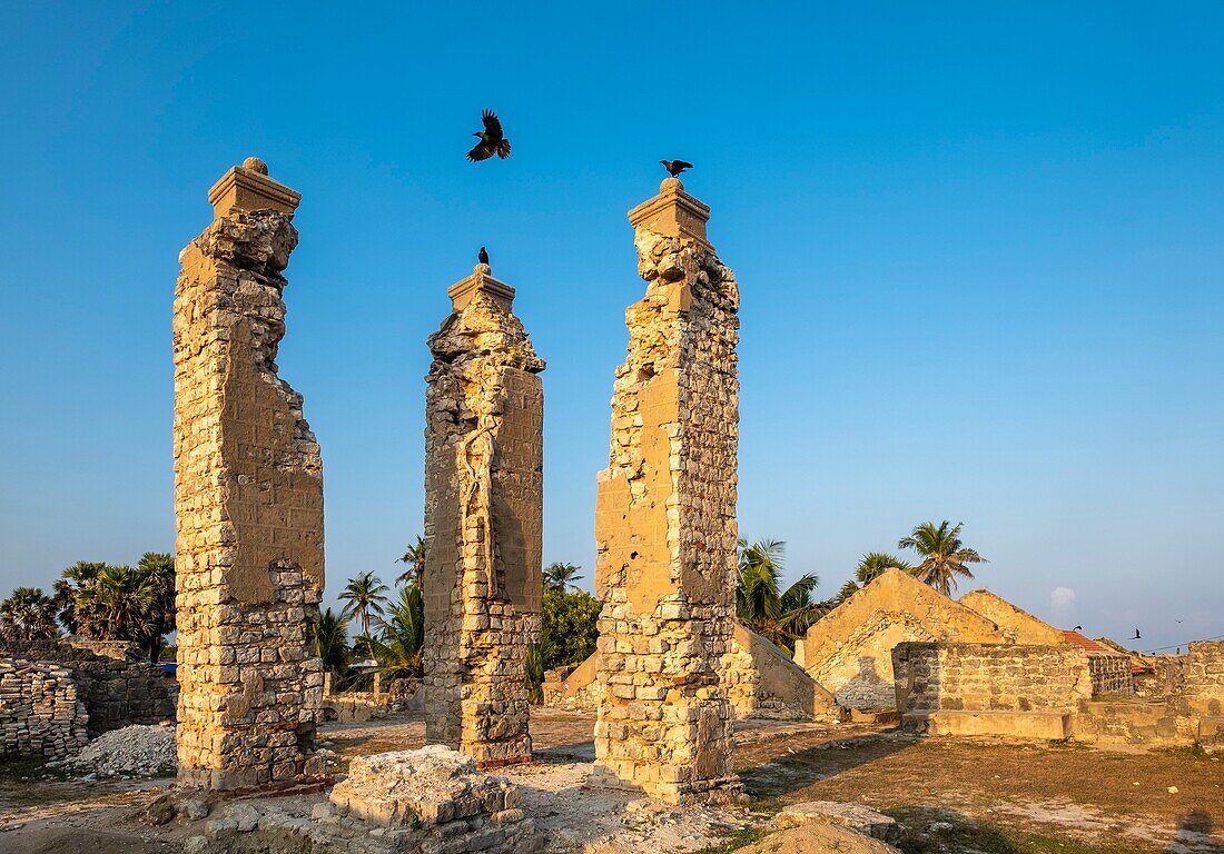 Sri Lanka, Northern province, Mannar island, Mannar city, Mannar Fort or Dutch fort, built the Portuguese, occupied by the Dutch and the Bristish