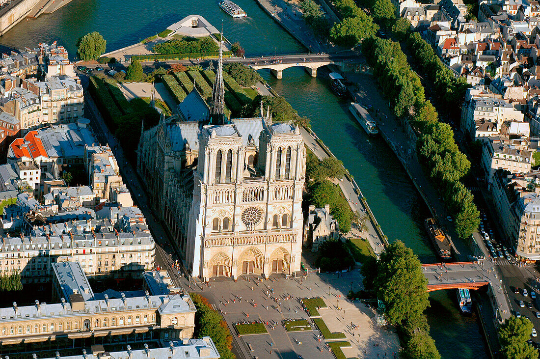 Frankreich, Paris (75), von der UNESCO zum Weltkulturerbe erklärtes Gebiet, Kathedrale Notre-Dame auf der Ile de la Cité (Luftaufnahme)