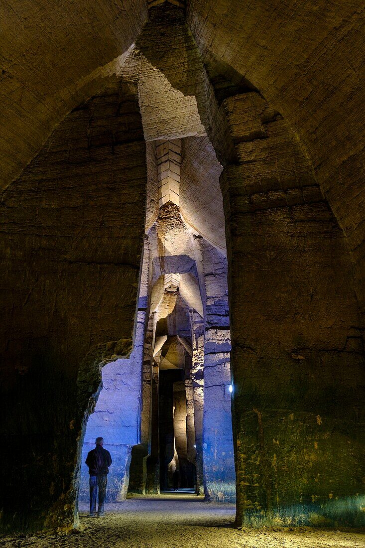 Frankreich, Maine et Loire, Doue la Fontaine, troglodytische Stätte, Die Perrieres, Das Mysterium von Faluns zeigen