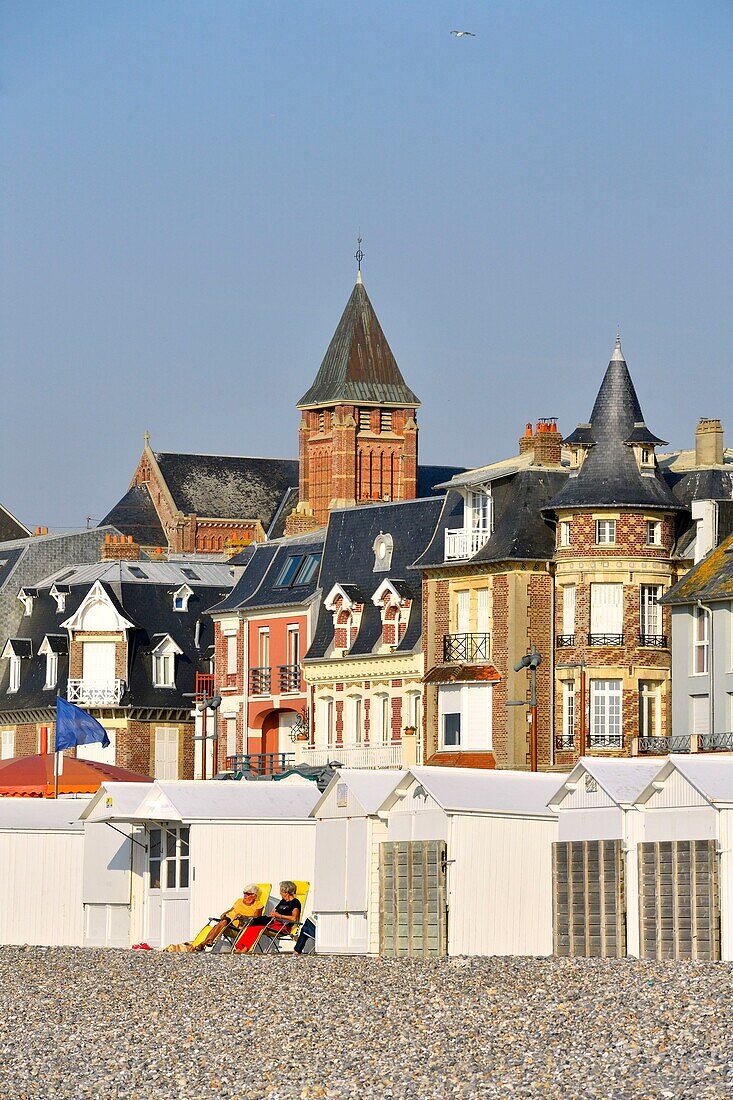 France, Somme, Mers-les-Bains, searesort on the shores of the Channel, the beach and its 300 beach cabins, the chalk cliffs in the background