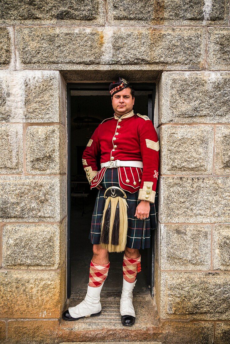 Canada, Nova Scotia, Halifax, Citadel Hill National Historic Site, soldier re-enactor in scottish uniform, MR-CAN-18-01