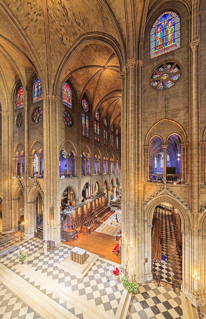 Frankreich, Paris, Weltkulturerbe der UNESCO, Stadtinsel, das Kirchenschiff der Kathedrale Notre-Dame