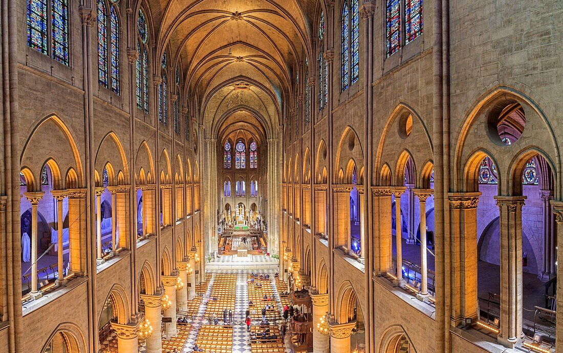 Frankreich, Paris, Weltkulturerbe der UNESCO, Stadtinsel, das Kirchenschiff der Kathedrale Notre-Dame