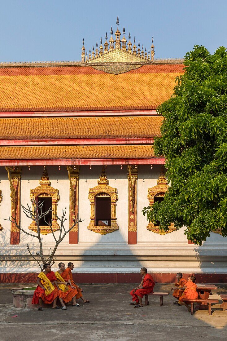 Laos, Luang Prabang, Vat Nong Sikhounmuang