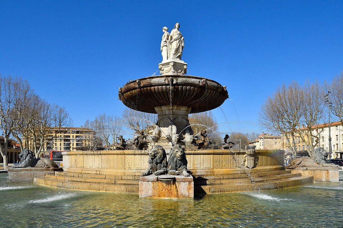 Frankreich, Bouches du Rhone, Aix en Provence, der Rotonda-Platz und Brunnen, La Rotonde-Brunnen