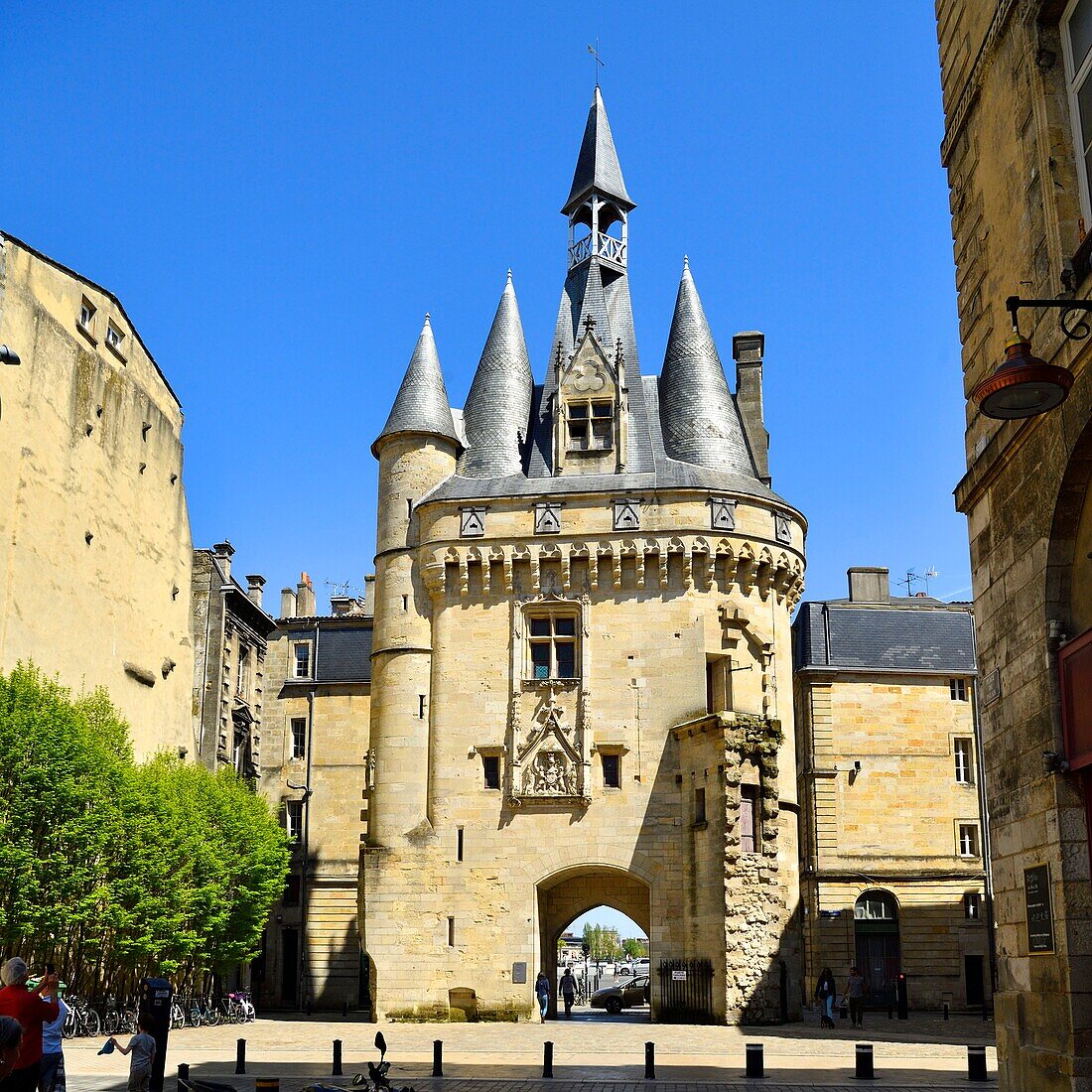 France, Gironde, Bordeaux, district a World Heritage Site by UNESCO, district of Saint Peter, 15th century Gothic Cailhau gate