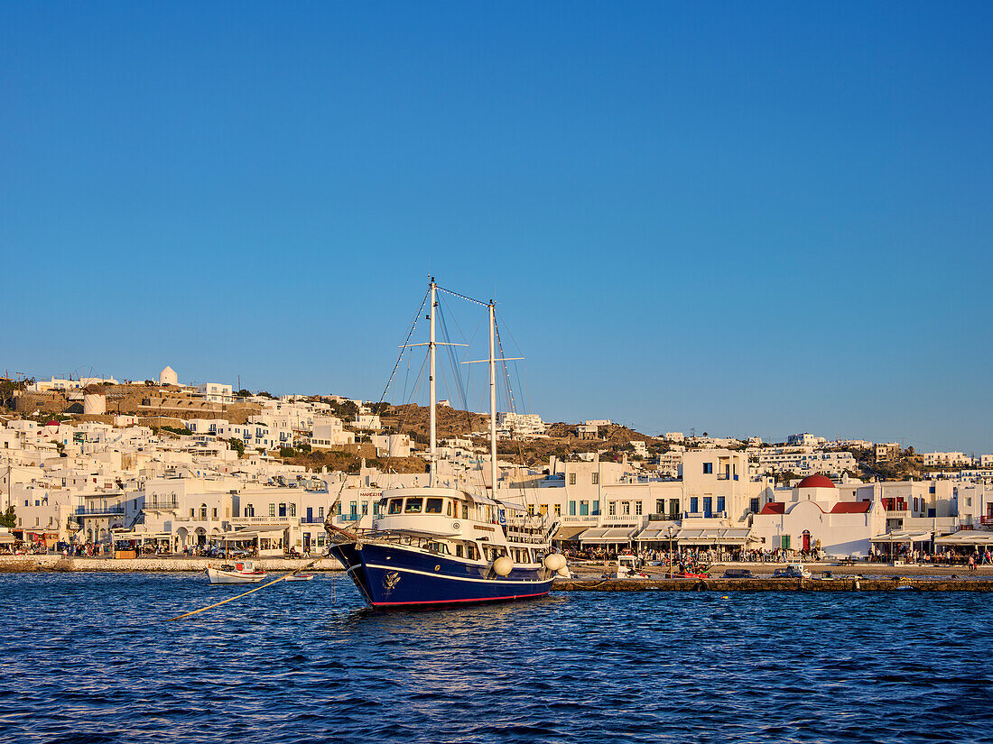 Mykonos Old Port and Chora waterfront, Mykonos Town, Mykonos Island, Cyclades, Greek Islands, Greece, Europe