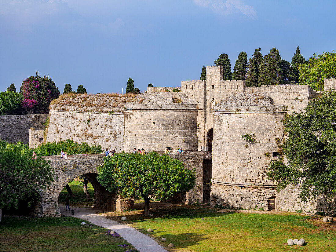 Gate d'Amboise, Medieval Old Town, UNESCO World Heritage Site, Rhodes City, Rhodes Island, Dodecanese, Greek Islands, Greece, Europe