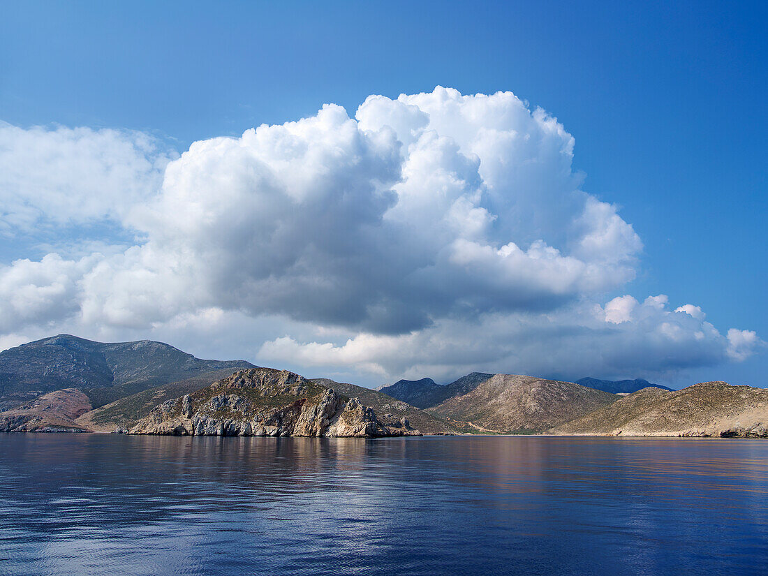 Küste der Insel Tilos, Dodekanes, Griechische Inseln, Griechenland, Europa