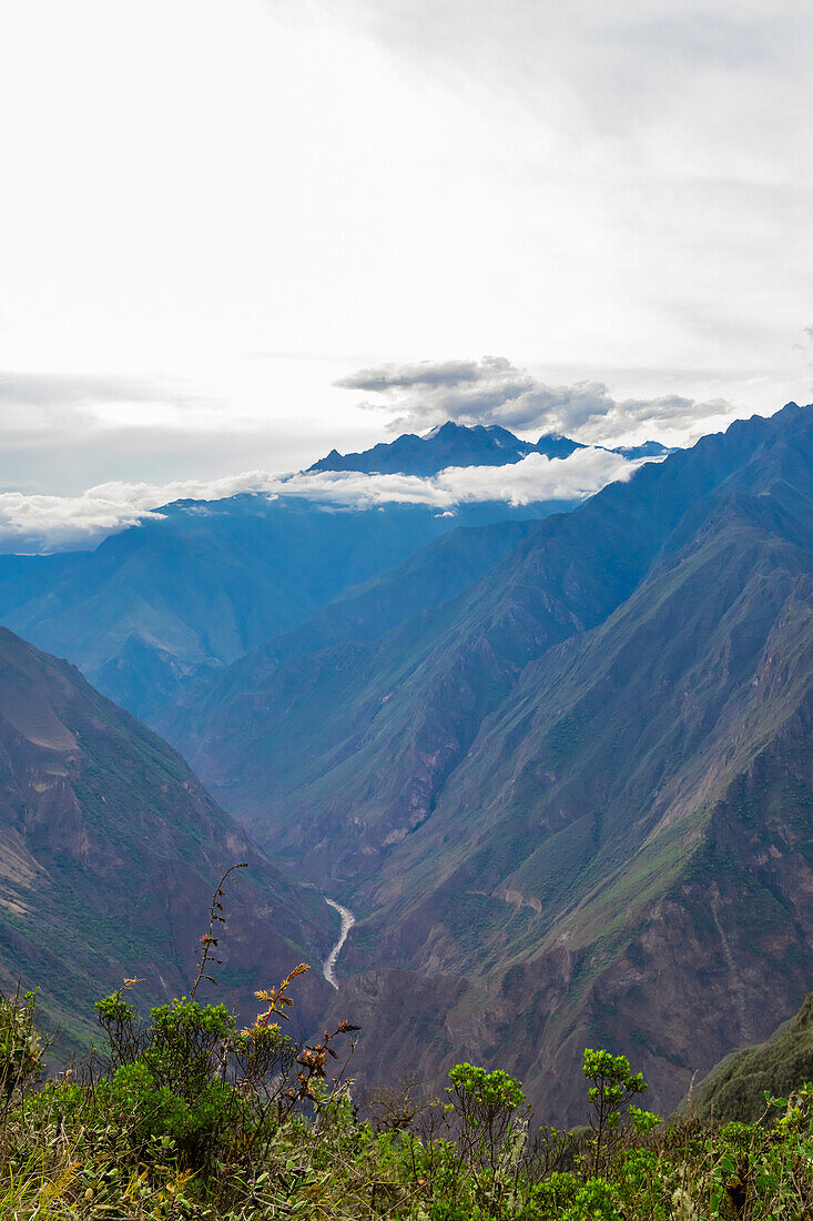 Landschaft entlang des Choquequirao-Pfads, Peru, Südamerika