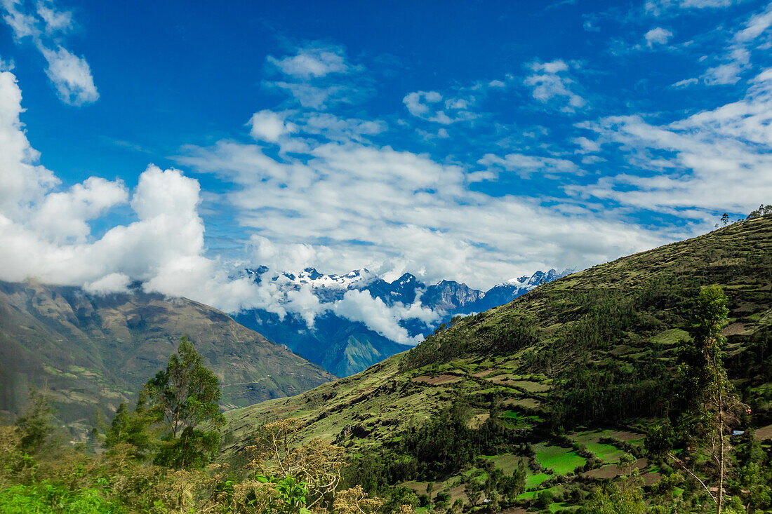 Scenery along the Choquequirao trail, Peru, South America
