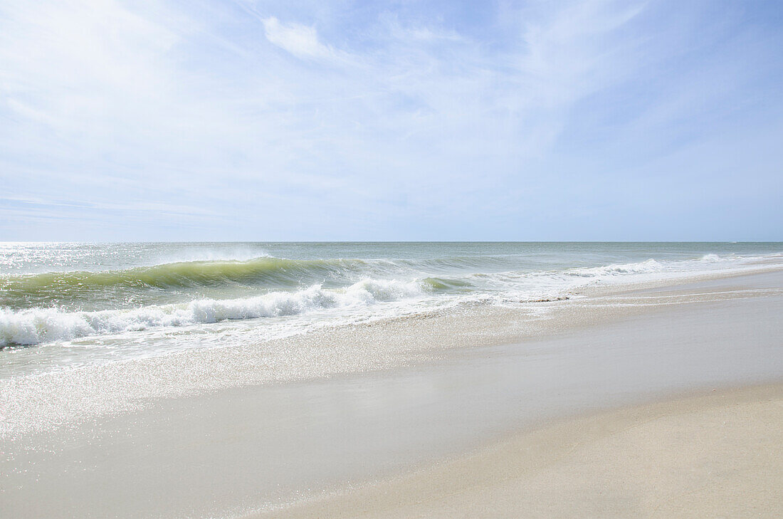 USA, MA, Nantucket, Leerer Strand von Siasconset