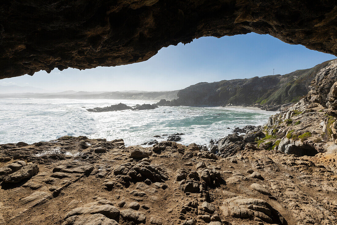 South Africa, Hermanus, Sea and rocky coast in Walker Bay Nature Reserve