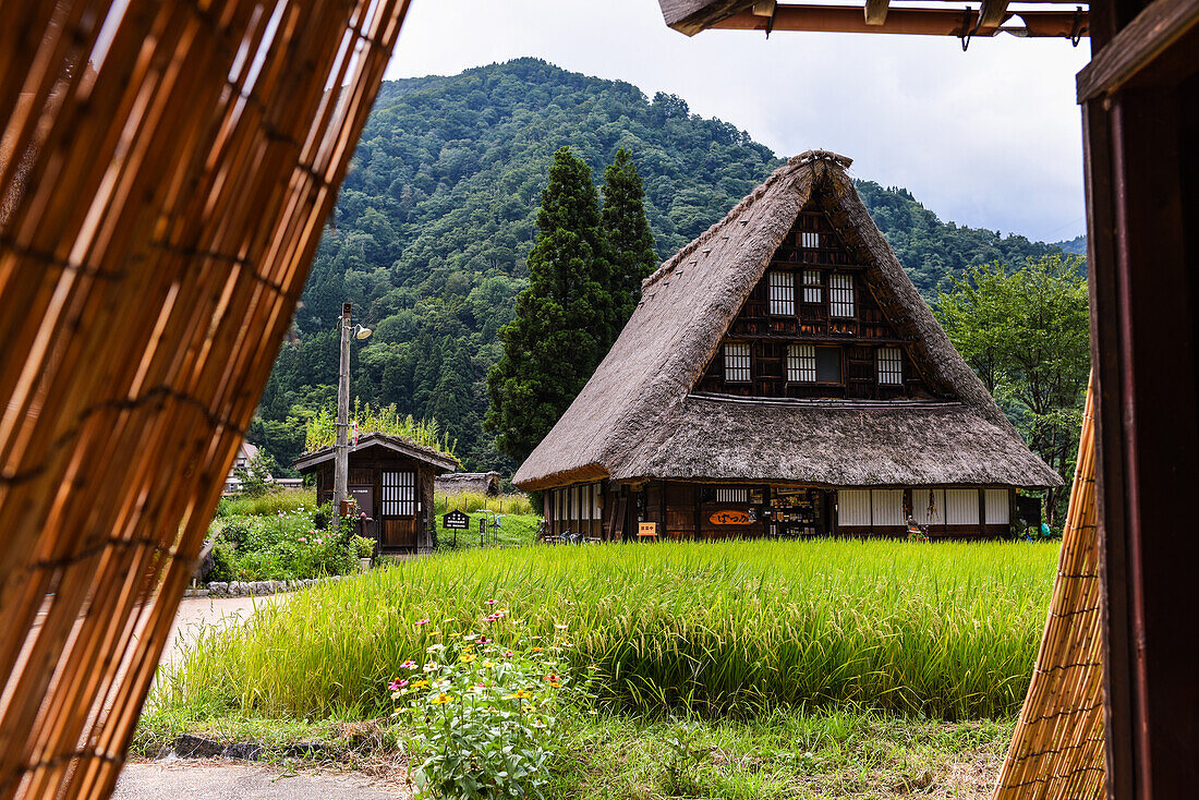 Weltkulturerbe Suganuma Gassho-zukuri Dorf