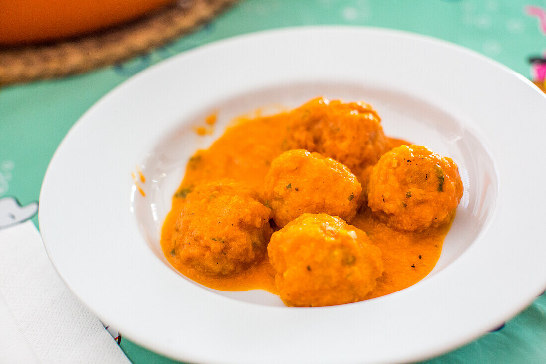 Andalusian Meatballs With Cuttlefish in Tomato Sauce