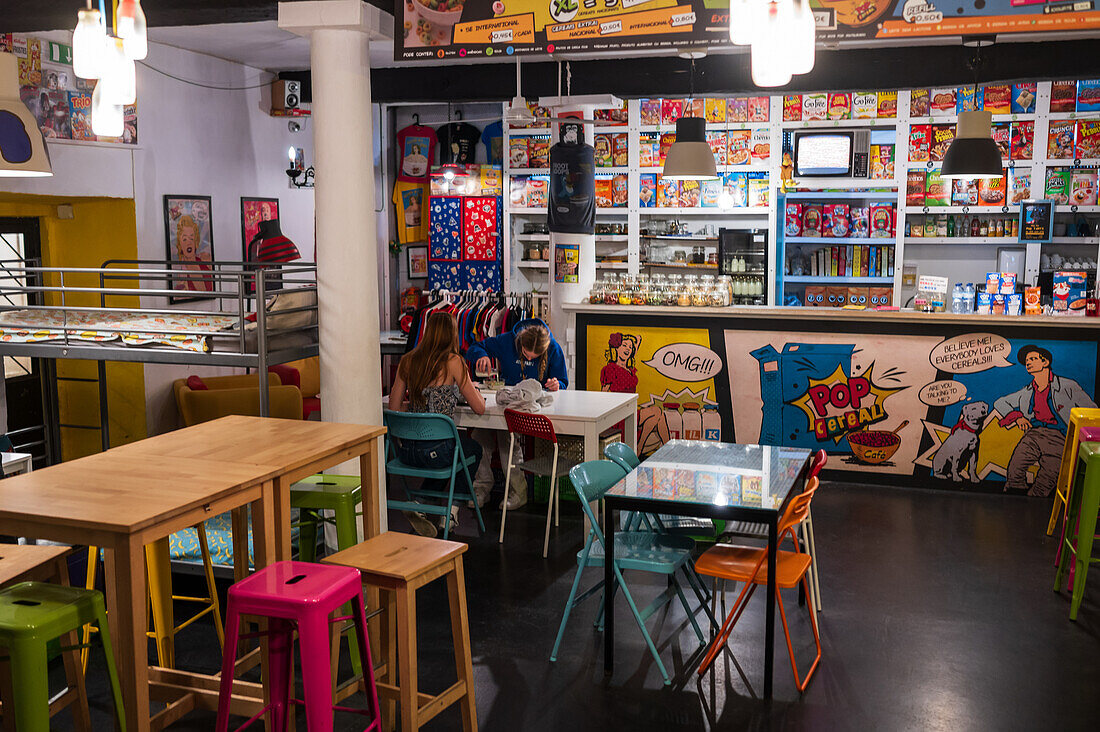 Pop Cereal Cafe im Herzen von Bairro Alto
