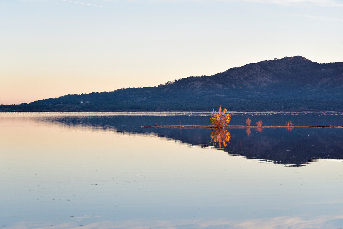 Santillana reservoir