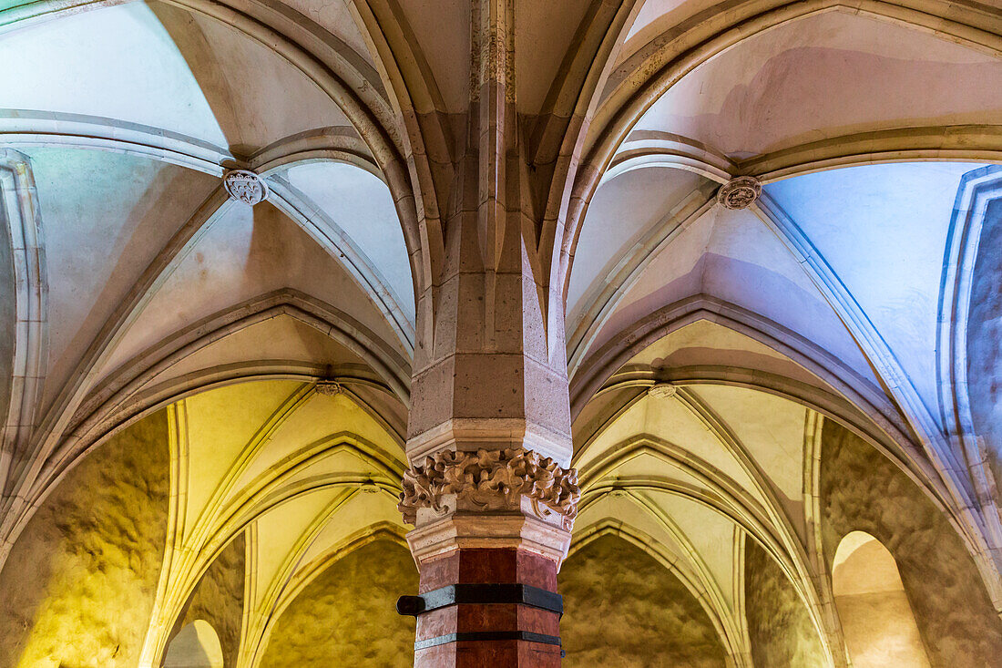 Rumänien, Hunedoara. Schloss Corvin, Gotik-Renaissance-Schloss, eines der größten Schlösser in Europa.