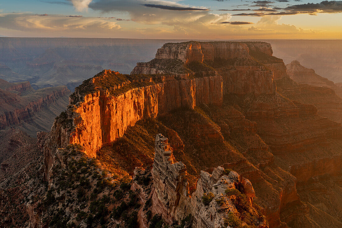 USA, Arizona, Grand Canyon National Park. Wotans Throne formation at sunset.