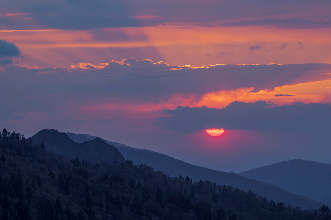 Sonnenuntergang vom Morton Overlook, Great Smoky Mountains National Park, North Carolina