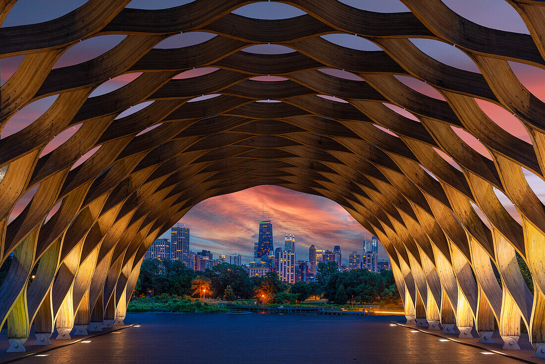 USA, Illinois, Chicago. Downtown skyline seen through the Education Pavilion in Lincoln Park. (Editorial Use Only)