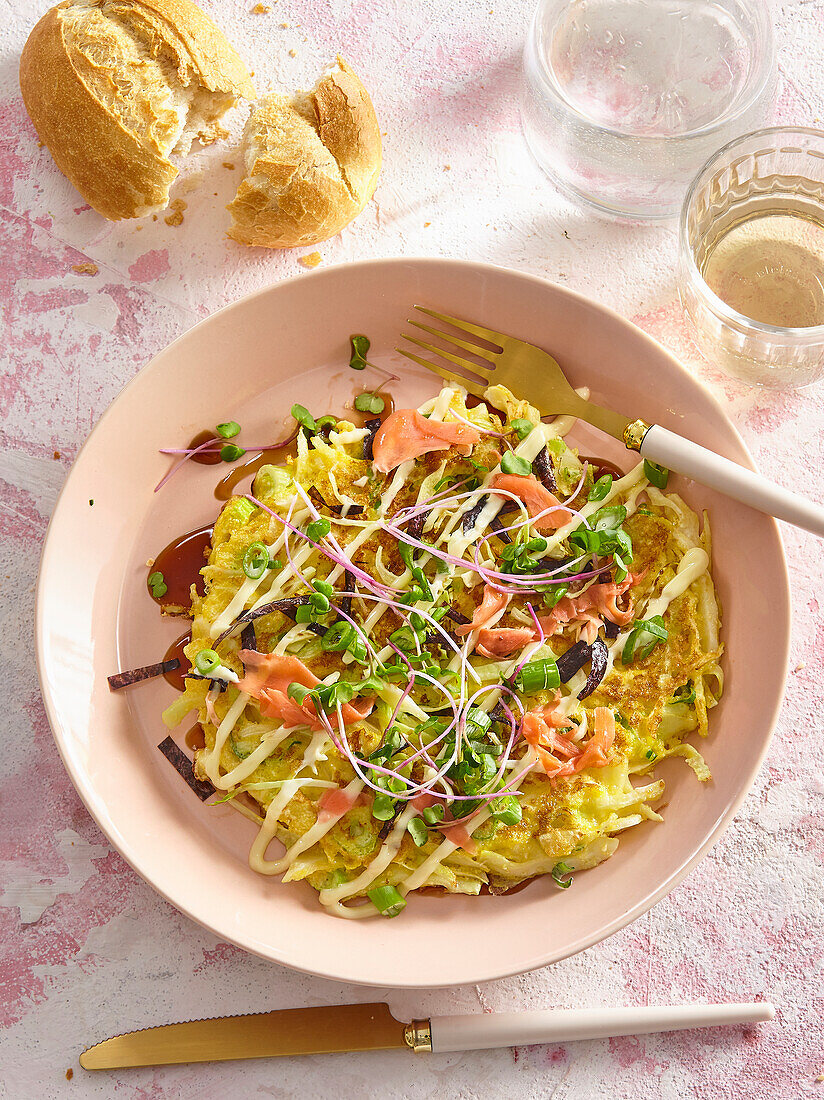 Okonomiyaki - japanisches Omelett mit Kohl