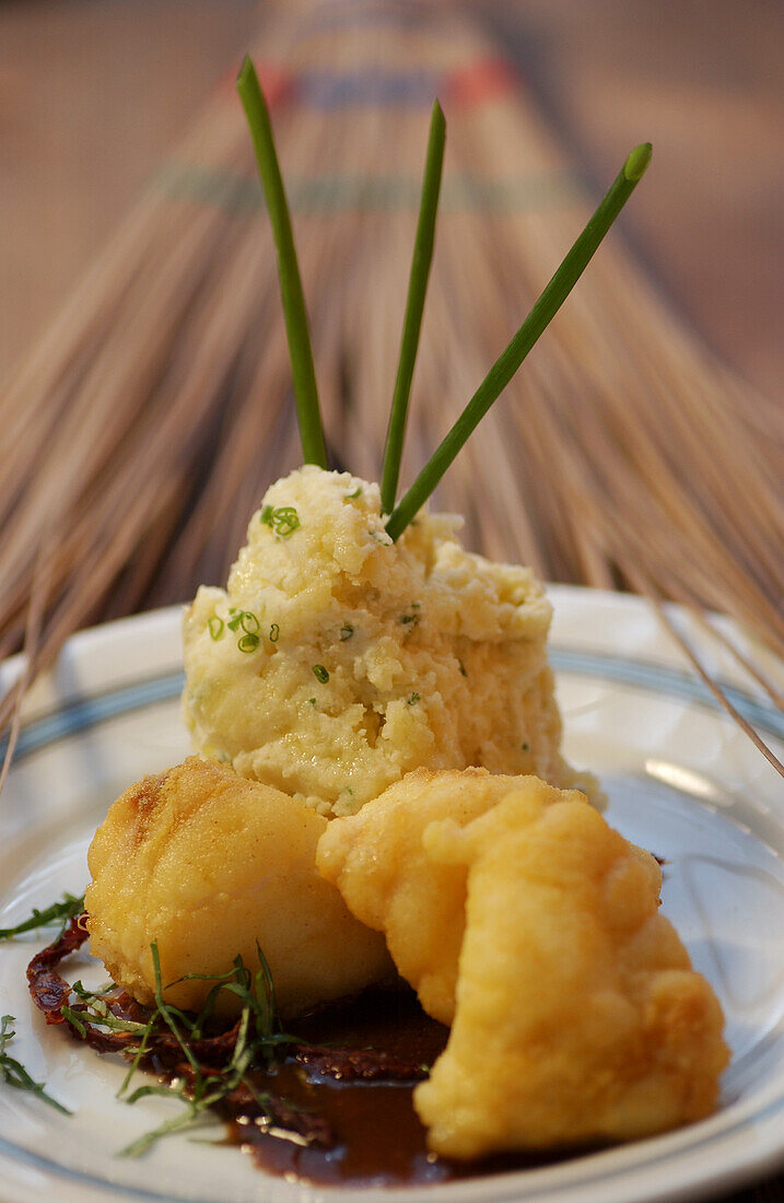 Chicken in batter with potato salad