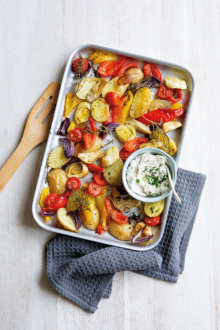 Oven vegetables with herb quark