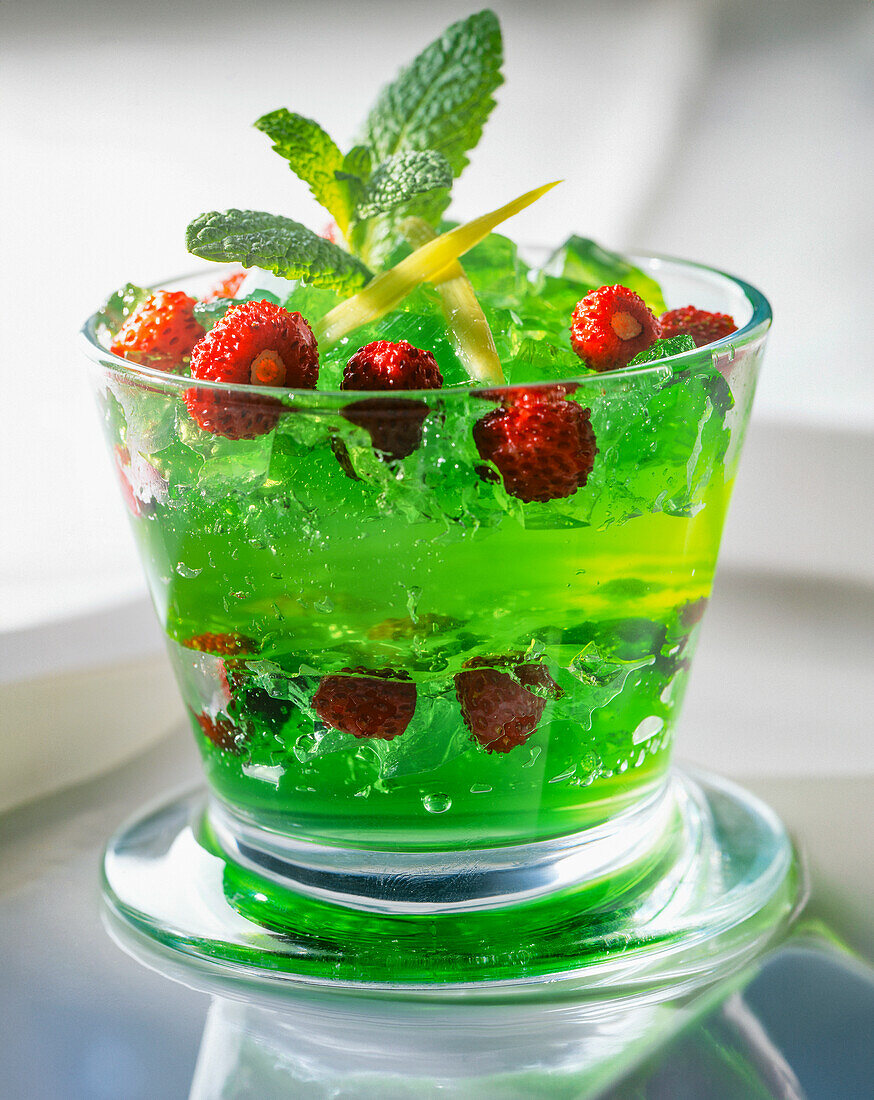 Rhubarb and mint jelly with wild strawberries