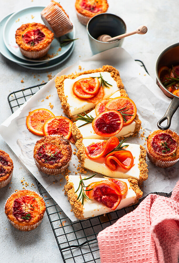 Blutorangen-Joghurt-Tarte mit Rosmarin