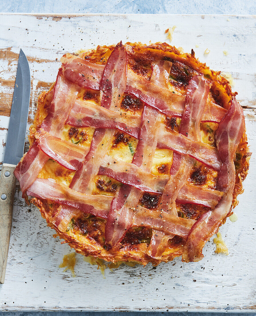 Carbonara quiche with rösti crust