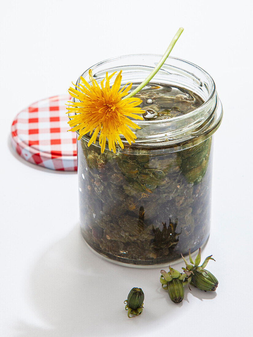 Dandelion capers