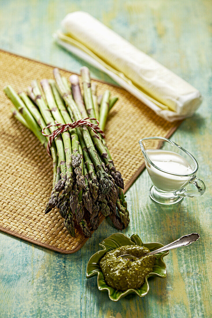 Zutaten für Spargel im Blätterteigmantel