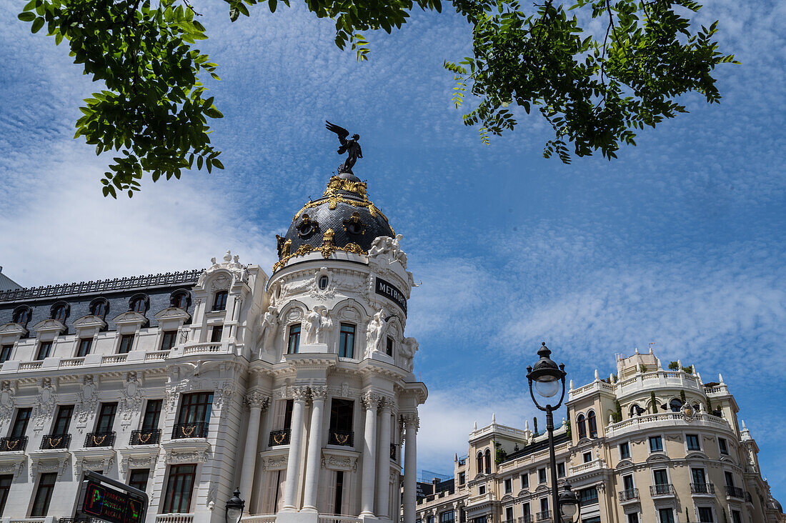 Das Metropolis-Gebäude oder Edificio Metropolis in Madrid, Spanien