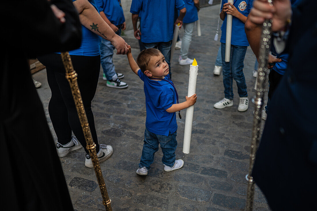 Tenth departure of the Cruz de Mayo, May Cross procession of the Brotherhood of Jesus el Pobre, Madrid, Spain.