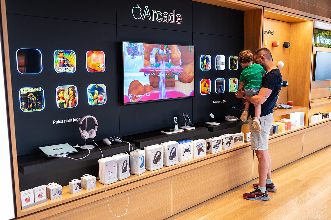 Apple Store in Puerta del Sol, Madrid, Spain