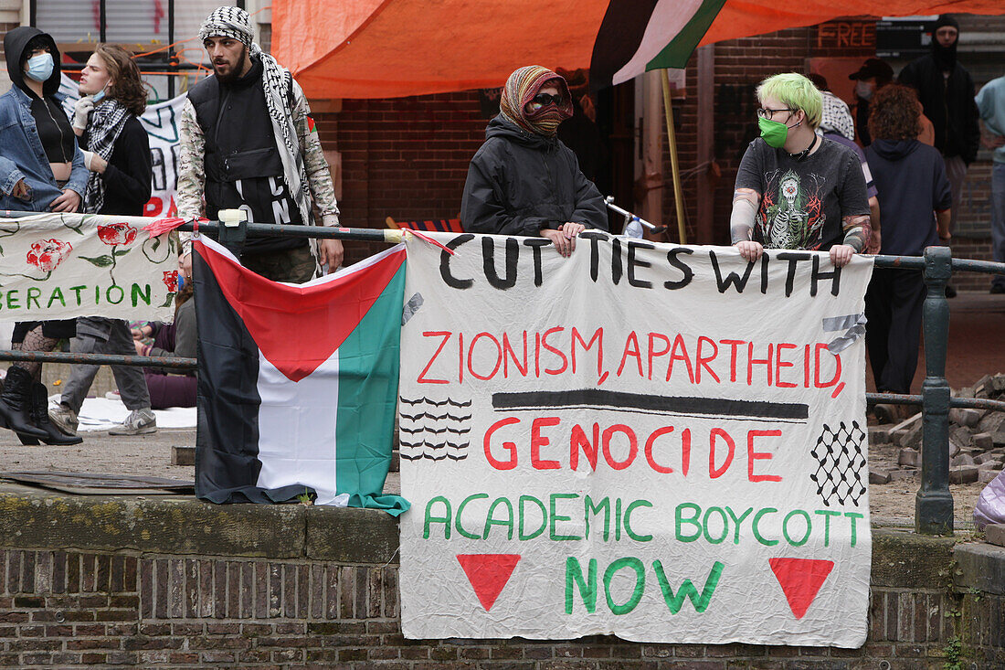 Pro-Palestinian students up a barricade protest against the ongoing conflict Israel and the Palestinian on the campus University of Amsterdam on May 8, 2023 in Amsterdam,Netherlands.