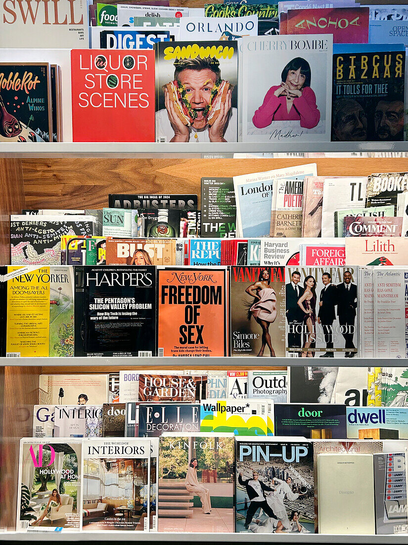 Magazine Kiosk, New York City, New York, USA