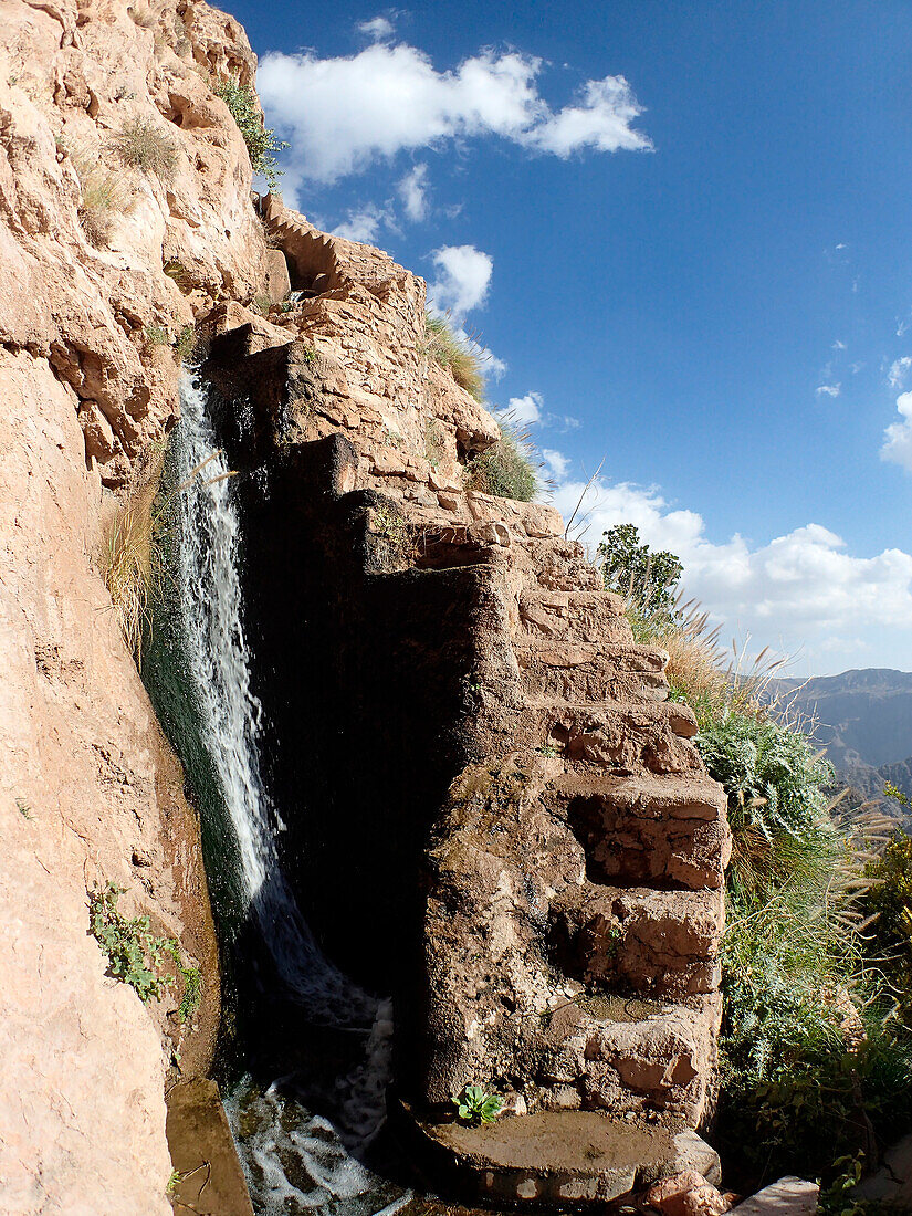 Sultanate of Oman,AS Sharqiyah region,Djebel Akhdar,  a vertiginous staircase climbs towards the sky along a water channel