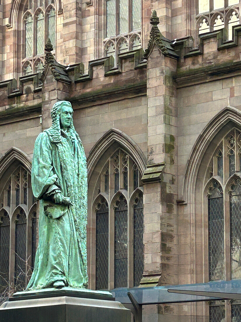 U.S. Congressman John Watts statue in Trinity Churchyard, Trinity Church, with cityscape and One World Trade Center in background, New York City, New York, USA