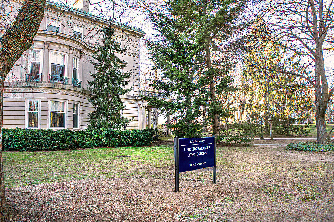 Gebäude für Studienanfänger, Außenansicht, Yale University, New Haven, Connecticut, USA